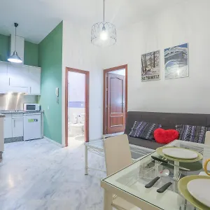 Galindo Center Premium Suites, Free Parking Sevilla