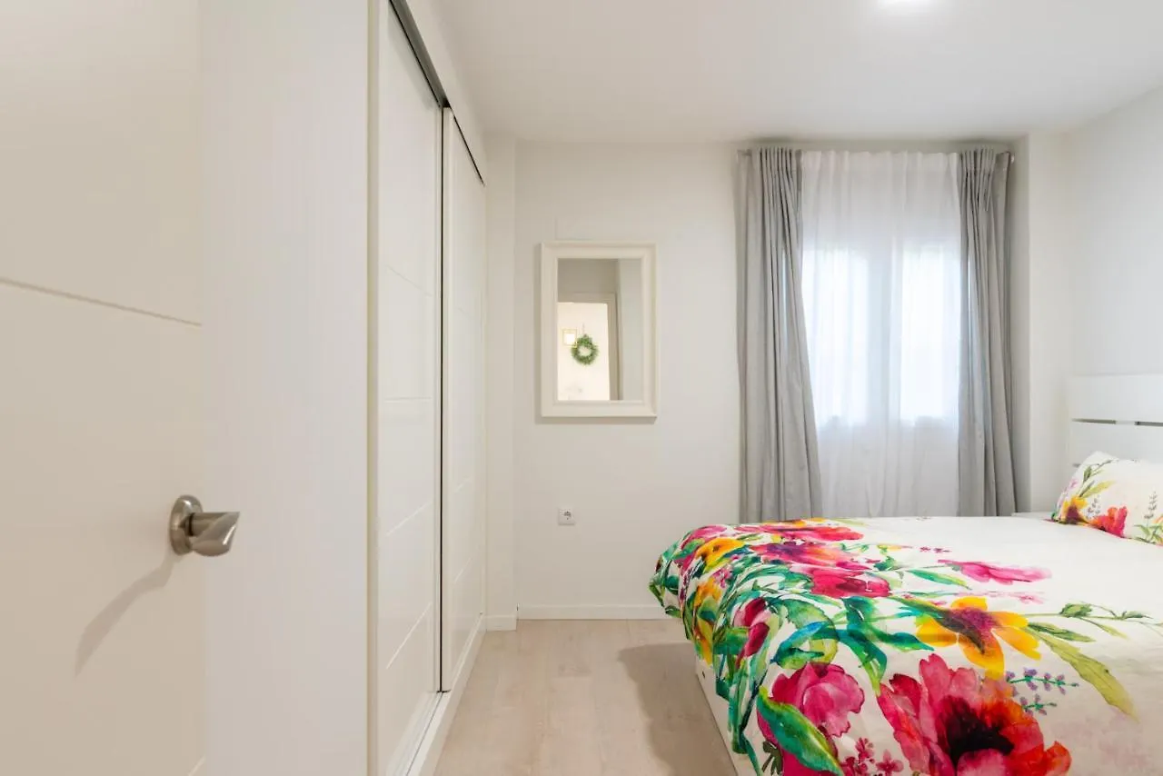 Whitey Aparment In Triana Apartment Seville 0*,  Spain